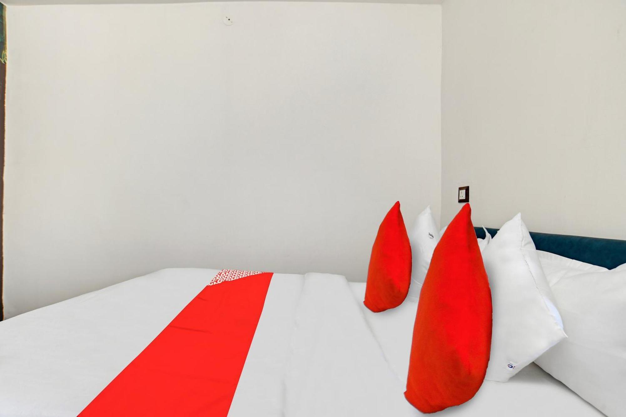 Oyo Flagship Hotel Shree United Indore Exterior photo