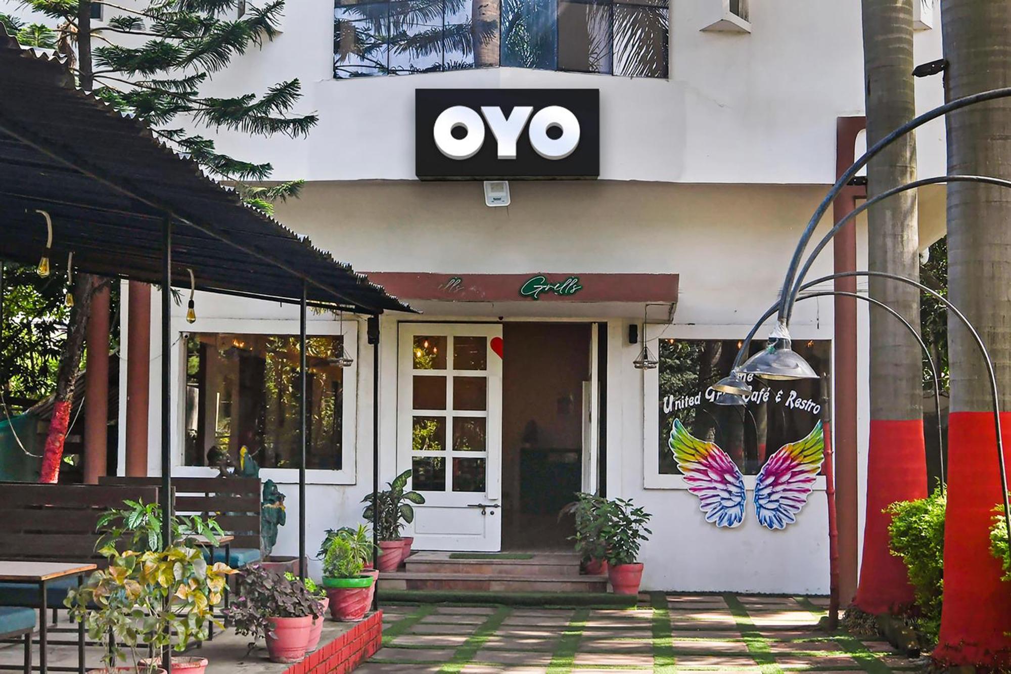 Oyo Flagship Hotel Shree United Indore Exterior photo